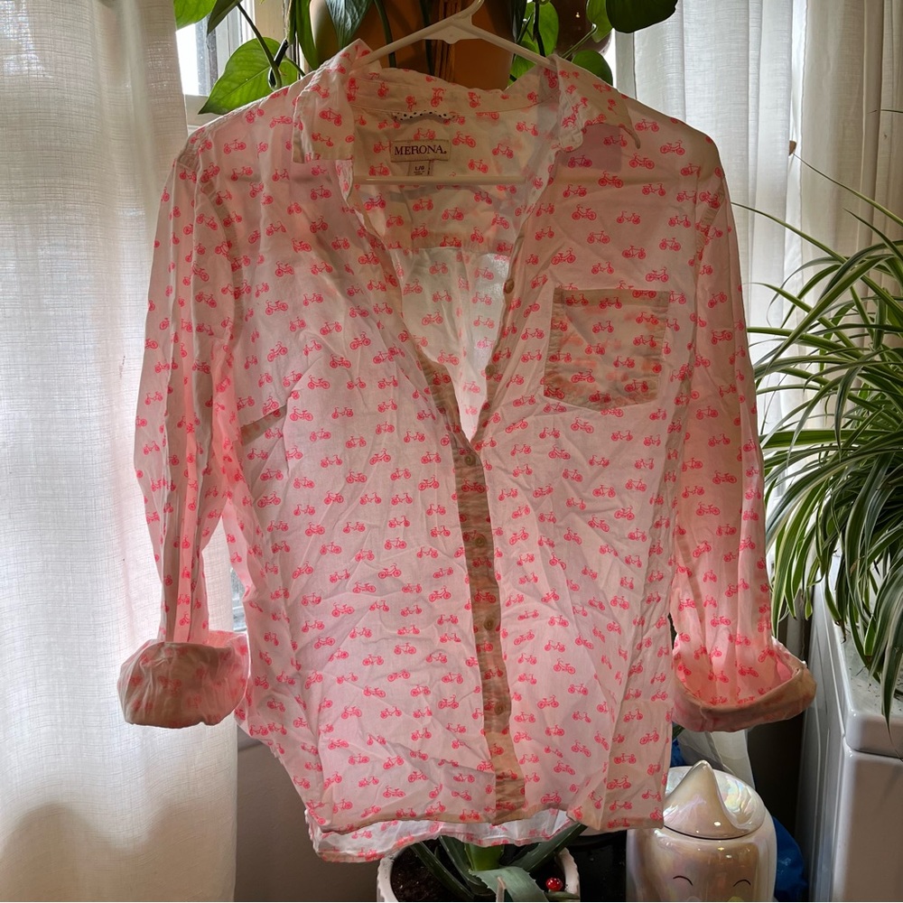 Merona white & hot pink bicycle button up